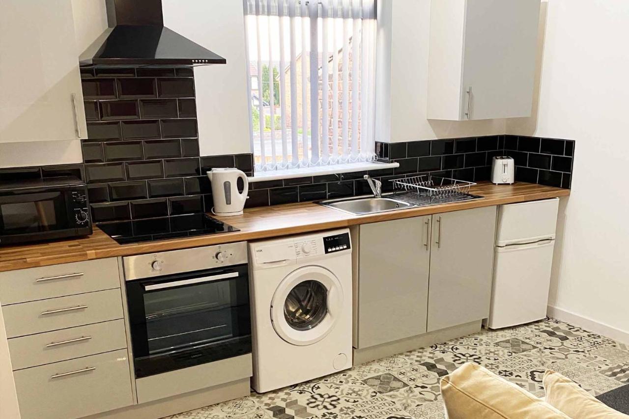 Sutton Contractor Accommodation - Warrington, St Helens Clock Face Zewnętrze zdjęcie
