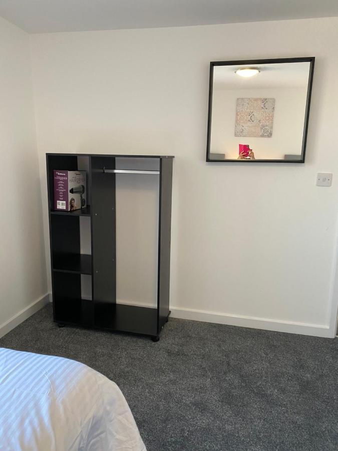 Sutton Contractor Accommodation - Warrington, St Helens Clock Face Zewnętrze zdjęcie