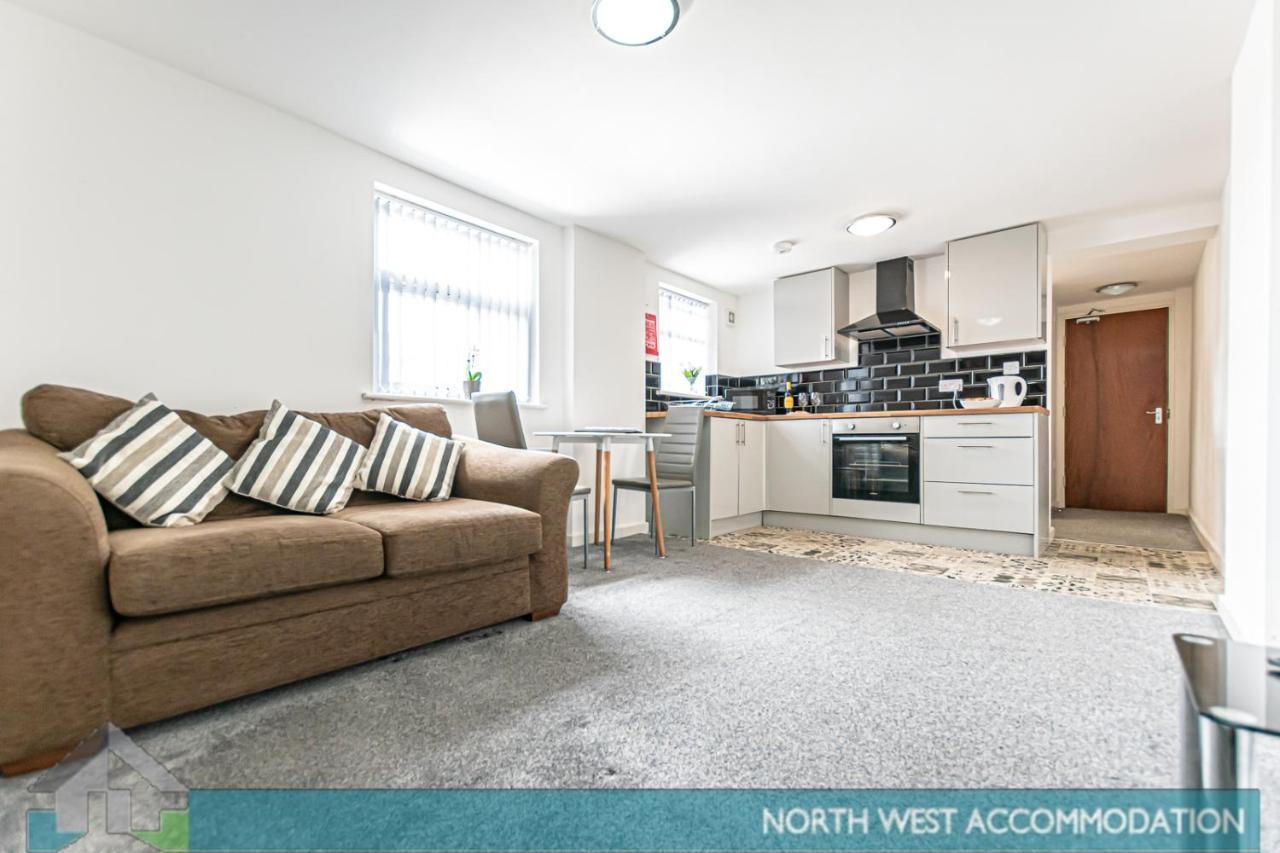 Sutton Contractor Accommodation - Warrington, St Helens Clock Face Zewnętrze zdjęcie
